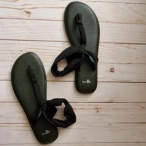 New Sanuk Sling Back Yoga Ella's Sandals